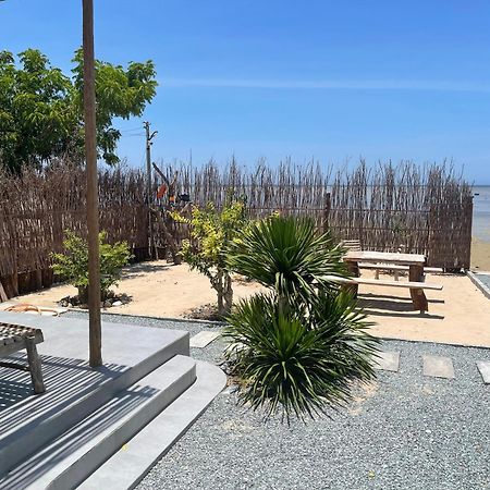 My Hoa Oceanfront Home Ap My Hai エクステリア 写真